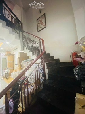 nhà 4pn 3 lầu st hẻm xe hơi gần mặt tiền tân hương 15 triệu