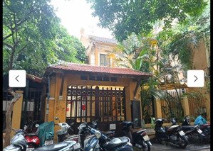 biệt thự pháp cổ - lô góc 350m2 - mặt phố thợ nhuộm - trung tâm hoàn kiếm 190 tỷ - 2 mặt thoáng