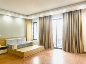 bán căn lạc long quân - nhà mới thang máy, 30m ra mặt phố, ngõ thông thoáng - gần lotte , hồ tây