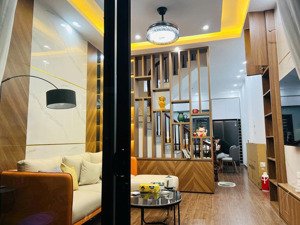 chính chủ gửi bán căn nhà đất dt 53m2 nhà 3 tầng 3pn 3wc số 238 hoàng quốc việt cầu giấy hà nội