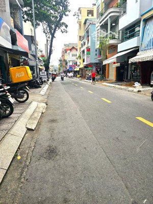 bán nhà quận 1 - trần khắc chân - sát mặt tiền - 4x11 - 2 tầng - nhỉnh 6 tỷ