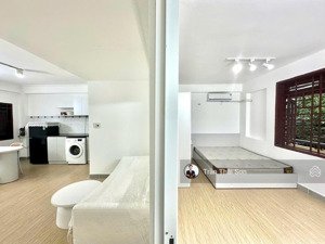 căn hộ dịch vụ mới 100%, tách bếp, ban công riêng, cộng hoà