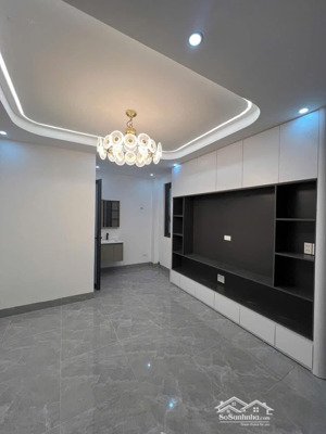 yên hoà - ngõ ba gác tránh - gần nhiều đại học - nhà mới ở ngay - 35m2