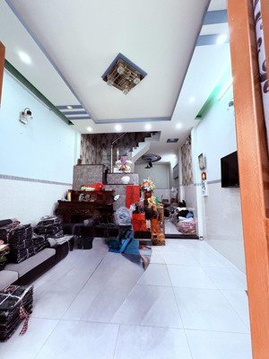 nhà phố tân phú - giá rẻ 3,35 tỷ - hẻm xe hơi sát nhà