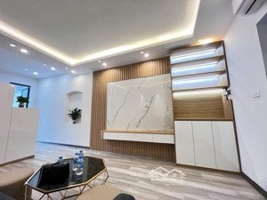 bán cc 60m2 tại phố quỳnh mai, giá cực chất 2,85 tỷ