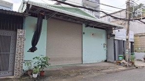 cho thuê kho, xưởng 10m x 30m mặt tiền đường nhựa 10m, xuân thới thượng
