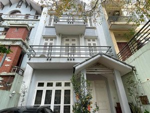 bán nhà ngã 3 thái hà - nguyễn văn tuyết đống đa - nhà xây cực tâm huyết - hai thoáng - 30m ra phố