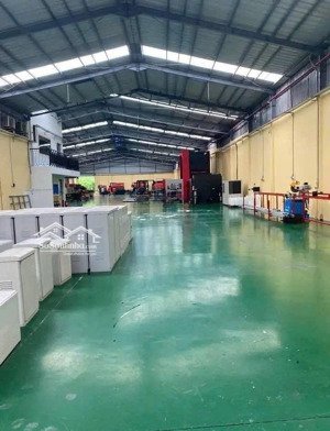 chính chủ cho thuê xưỡng ql13.vĩnh phú.dt 500m/26tr. 1200m/60tr.
