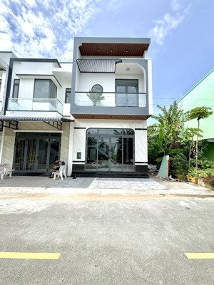 nhà mặt tiền nam an hòa cập bên lê hồng phong