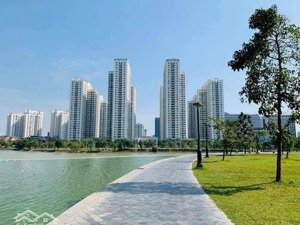 cho thuê biệt thự mặt hồ tp giao lưu 200m2 x 3.5 tầng - kinh doanh đỉnh cao