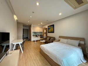 chủ cần bán căn hộ cạnh bãi tắm trần phú nha trang gần biển, tòa nhà nha trang center có sổ hồng