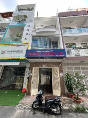 chủ cần bán nhà 22/... lữ gia hẻm 7m thông . dt: 4 x 15m, 3 tầng. lh: 0.0901 38 30 38 trường