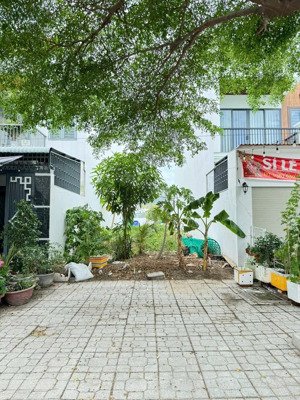 gói 2 - đường 27 m - lô hướng đông giá chỉ 5,3 tỉ