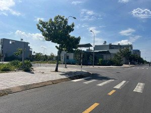 đừng lướt vội! chính chủ bán lô 100m2 đối diện thcs, thpt phước thiền, dân đông đen