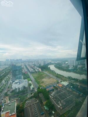 Bán nhanh căn 3PN suất nội bộ, giá 5,95 tỷ bao sổ, tầng cao view LM 81