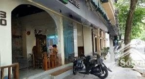 cho thuê nhà mặt phố trúc bạch, dt 120m2x3 tầng, mt 12m, phù hợp mô hình như cf, nhà hàng, siêu thị