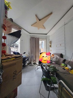 nhà ngay âu cơ - lạc long quân, tân bình - 2 tầng - giá chỉ nhỉnh 3 đồng