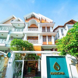 8m x 20m 4 lầu cho thuê nhà mặt tiền hoa lan khu đường hoa phan xích long, phú nhuận