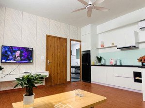 cho thuê căn hộ 1k1n đủ đồ, mới cứng, kv dịch vọng - cầu giấy, 45m2, 9tr