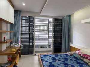 cho thuê phòng 30 m2 có ban công, nội thất cơ bản bình thạnh, ở lâu dài
