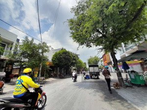 đón đầu vành đai ii, sẵn thu nhập 30tr/th - nhà 1t2l, có hầm, vỉa hè 10m - ngang 5 nở hậu - 14tỷ