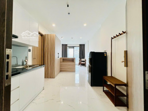 căn studio full nội thất gỗ cao cấp, view sông thoáng mát, the beverly solari, vinhomes grand park