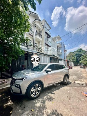 bán nhà 3 tầng, xe hơi đỗ cửa, gần vincom 9 lê văn việt, hiệp phú, quận 9, thủ đức.