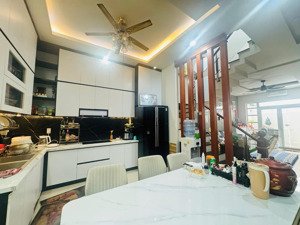 nhà mình chính chủ bán khu điền thuận thạnh xuân 25,gần chợ tx 25 ,gần ủy ban phường