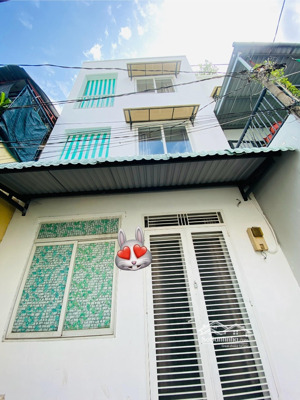 hơn 4 tỷ - hiếm! bán nhà 1 trệt 2 lầu kiên cố - trường thọ - không qh - vuông đẹp - sát mặt tiền