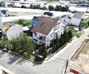 Bán Villa 2 Mặt Tiền Đường Vạn Hạnh, Phường 8, TP. Đà Lạt – Biệt Thự Thiết Kế Đẹp, Full TC