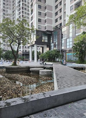 căn hộ ct1c thành phố giao
lưu phạm văn đồng 86.6/90 2 8 10
5.1 tỷ cổ nhuế 2 bắc từ liêm