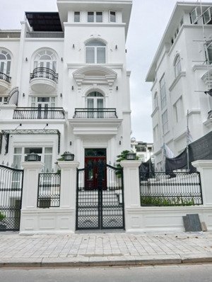 biệt thự white house louis city đại mỗ, hà nội - dt200m2, mt10m, 5 tầng - giáp công viên - gần aeon