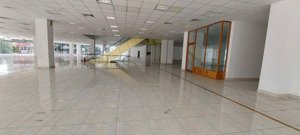 shophouse tầng trệt chung cư quận 2, tiện kinh doanh, giá cho thuê rẻ 6 triệu, liên
