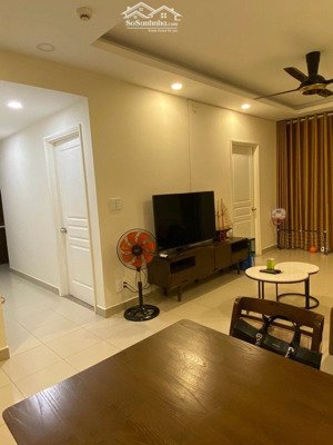 gia đình cần bán căn hộ lotus garden 65m², 2pn, 2wc tầng cao thoáng mát giá 2.9 tỷ