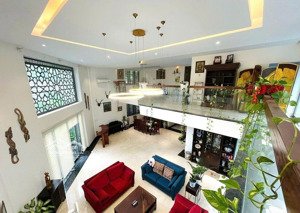 biệt thự thảo điền 20 x 20m 3 tầng hồ bơi, sân vườn rộng