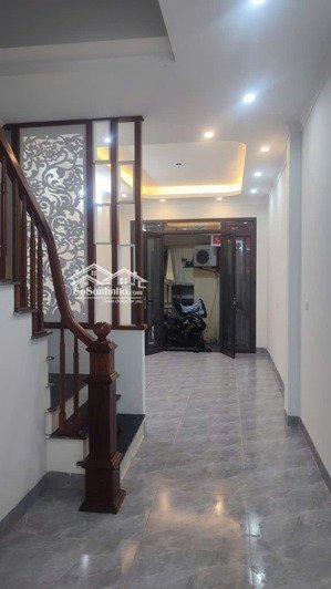 nhà đẹp bắc từ liêm - 500m ra đh tài nguyên môi trường. 42m2 - mt 3,5m - giá chào 6,5 tỷ