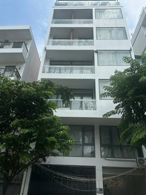 bán nhà mặt tiền nguyễn công trứ, q1. dt: 70m2(4,5x18m) - 7 tầng + thang máy. hđt: 90tr/th - 42 tỷ