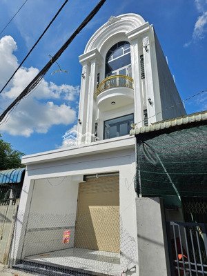 bán nhà 1 trệt 2 lầu tân cổ điển - mặt tiền đường p. đông hòa, tp. dĩ an