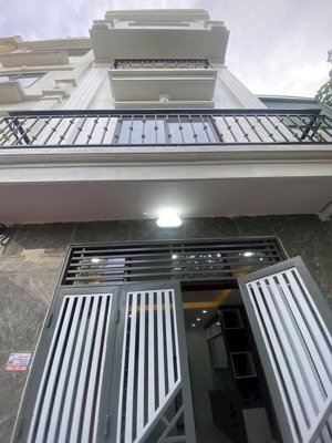 căn hiếm-5 tầng 32m2 - ở - cho thuê tốt gần đường ô tô tổ 12 yên nghĩa-giáp khu đt đô nghĩa-5.5 tỷ