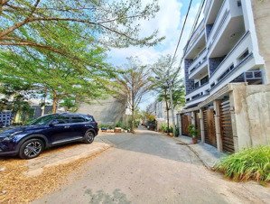 chủ ngộp bán đất 95m2 cách nguyễn bình chỉ 50m, đường 8m, giá 3.1 tỷ