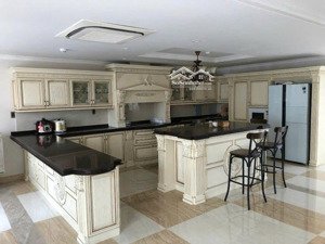 bán nhà sư vạn hạnh,p.12, q.10. dt: 10.5m x 21m. kc: hầm, 7 tầng. tn: 320tr/th. giá chỉ: 71 tỷ