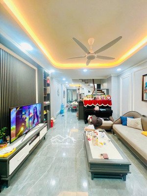 thật không ảo! đội cấn, dân xây, ở luôn, ngõ thông, ô tô đỗ cổng, 30m ô tô tránh, 50m2*4t