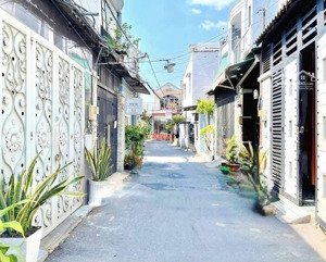 nhà đẹp 2 tầng ở ngay - 4m x 12m - hẻm xe hơi thông quang trung - phan huy ích, giá 4,5 tỷ