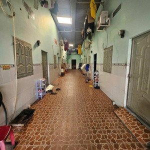 phòng trọ 12 phòng dt 300m2, với 160m thổ cư. hiện đang cho thuê full phòng