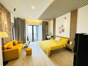 căn hộ 1pn ban công full nt - có hầm xe, thang máy - gần cầu công lý, giáp q3