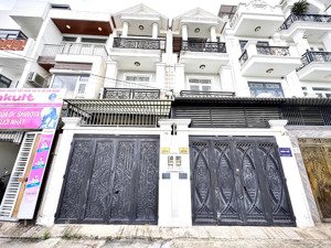 nhà hẻm xe tải gần chợ hiệp bình, kinh doanh buôn bán, dt 4x17m, shr hướng tây bắc
