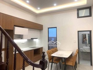 cần bán gấp nhà mới đại mỗ, ô tô ngủ trong nhà, 60m2, tầng 5, giá 6,5 tỷ