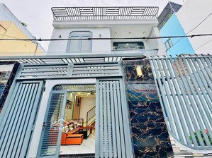 cần bán gấp nhà đẹp - vị trí đẹp chính chủ