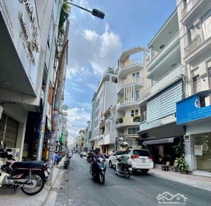 cho thuê nhà 2mt đường bàn cờ quận 3 ( 4x20m trệt 3 lầu sân thượng. 55 triệu/tháng)