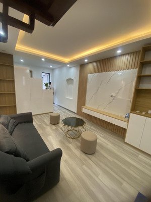 bán nhà riêng 2,8 tỷ, 75m2 tại phố 8/3, quỳnh mai, hai bà trưng, hà nội